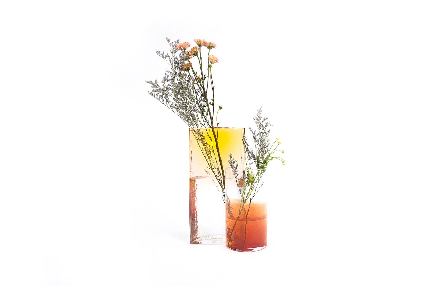vase，Semicircle，Manual blowing，Glass，Gradual change，