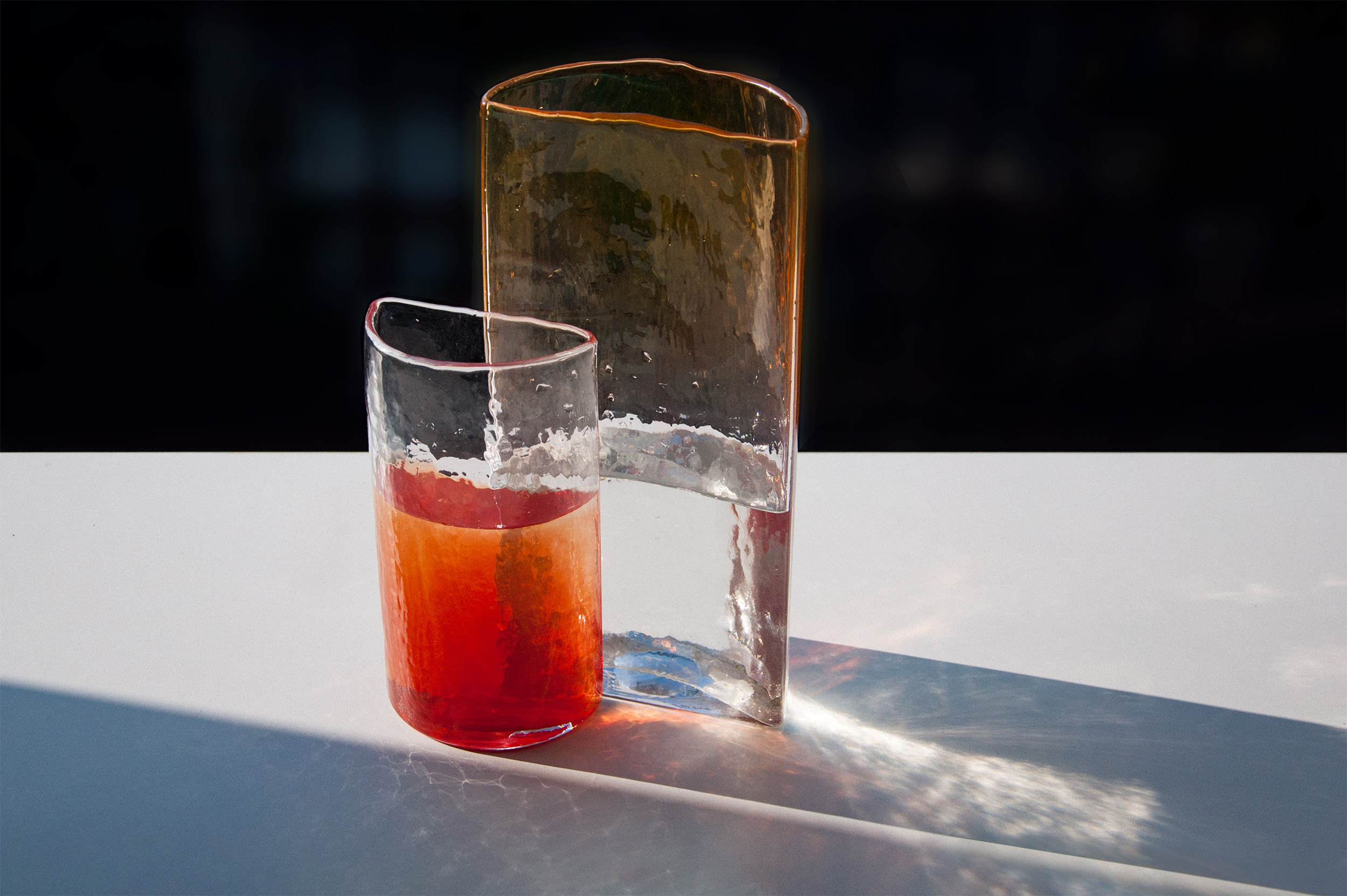 vase，Semicircle，Manual blowing，Glass，Gradual change，