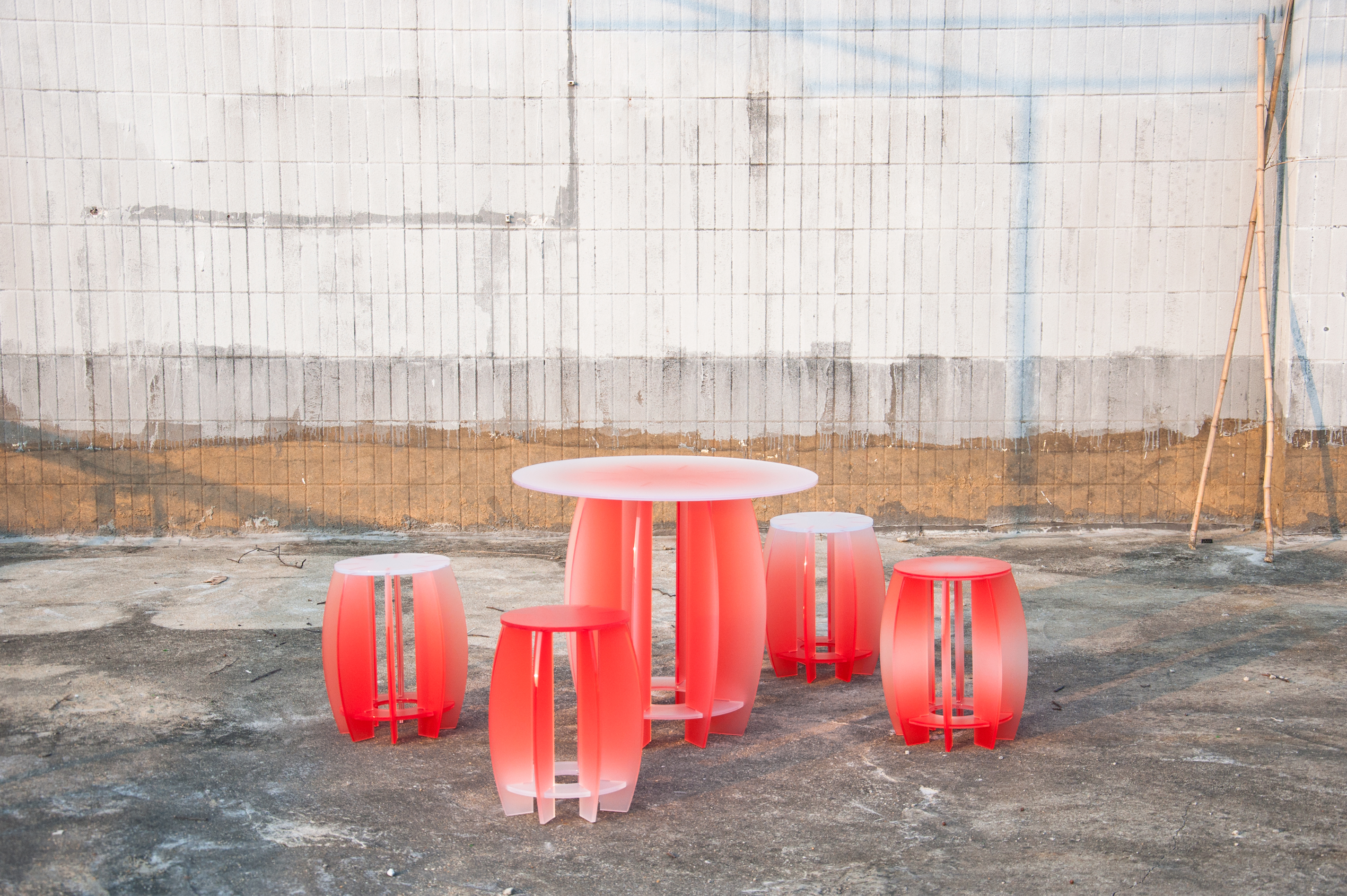 Chinese garden，Drum stool，courtyard，resin glass，Chinese traditional color，