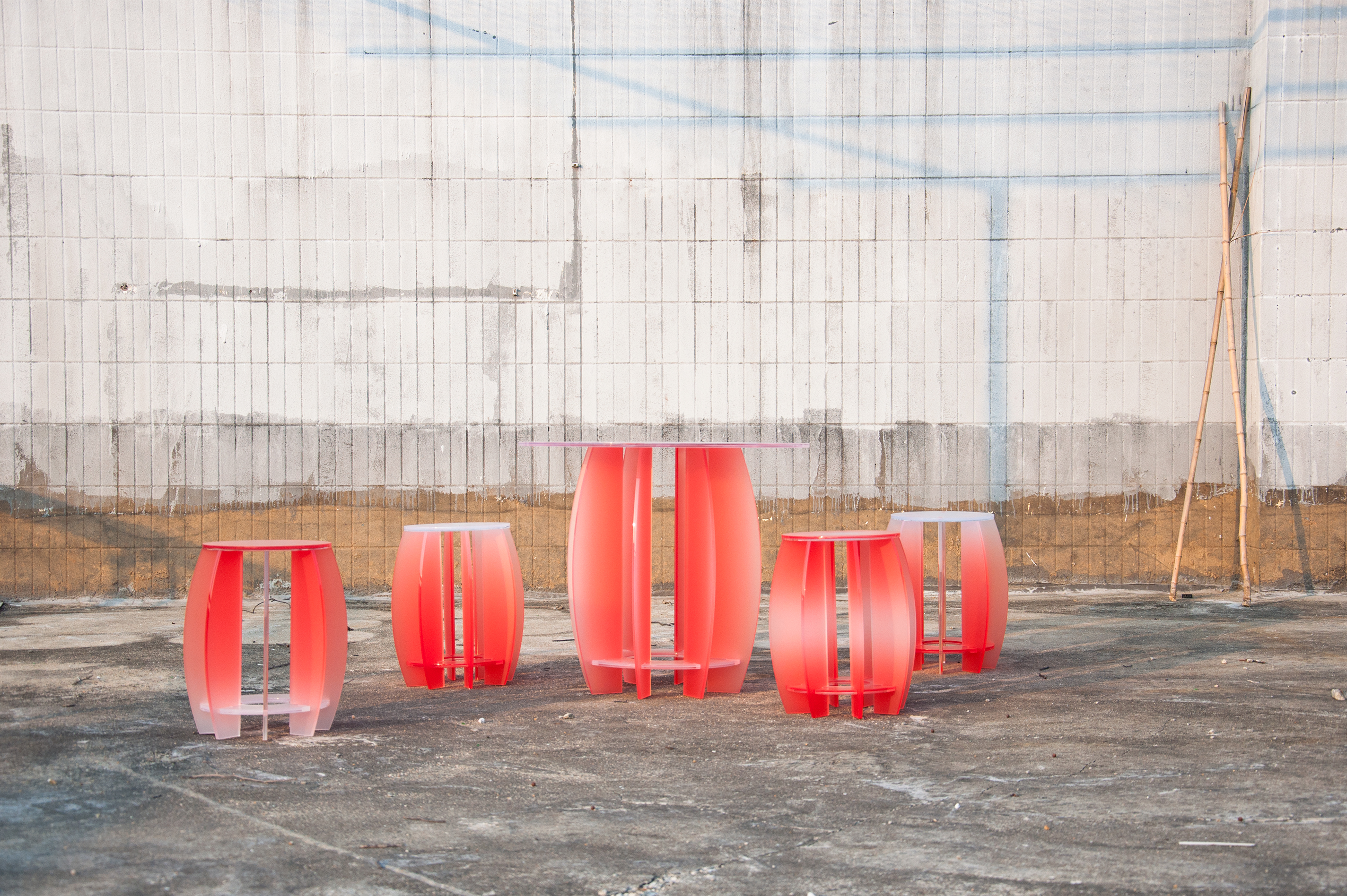 Chinese garden，Drum stool，courtyard，resin glass，Chinese traditional color，