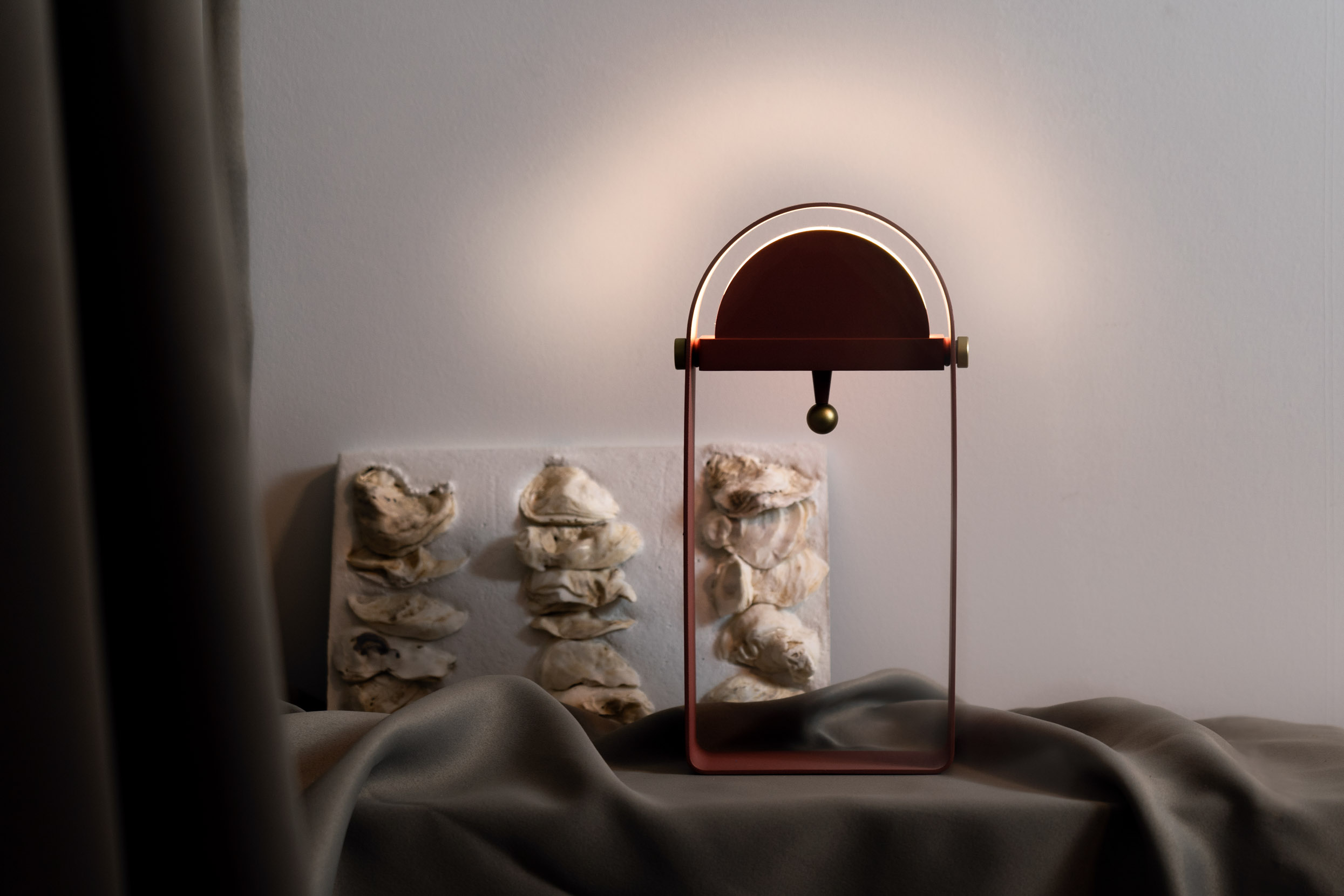 Night light，Touch adjustment，Handle，the moon and the stars，