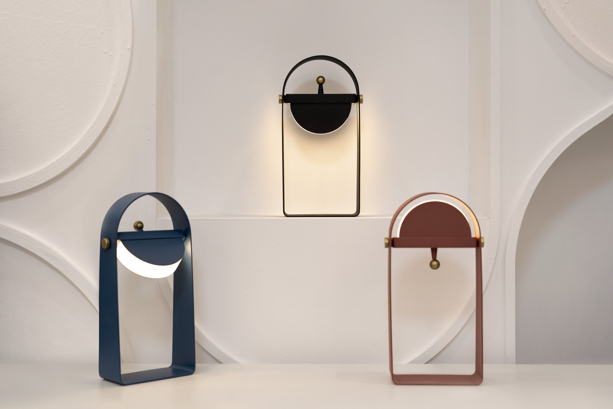 Night light，Touch adjustment，Handle，the moon and the stars，