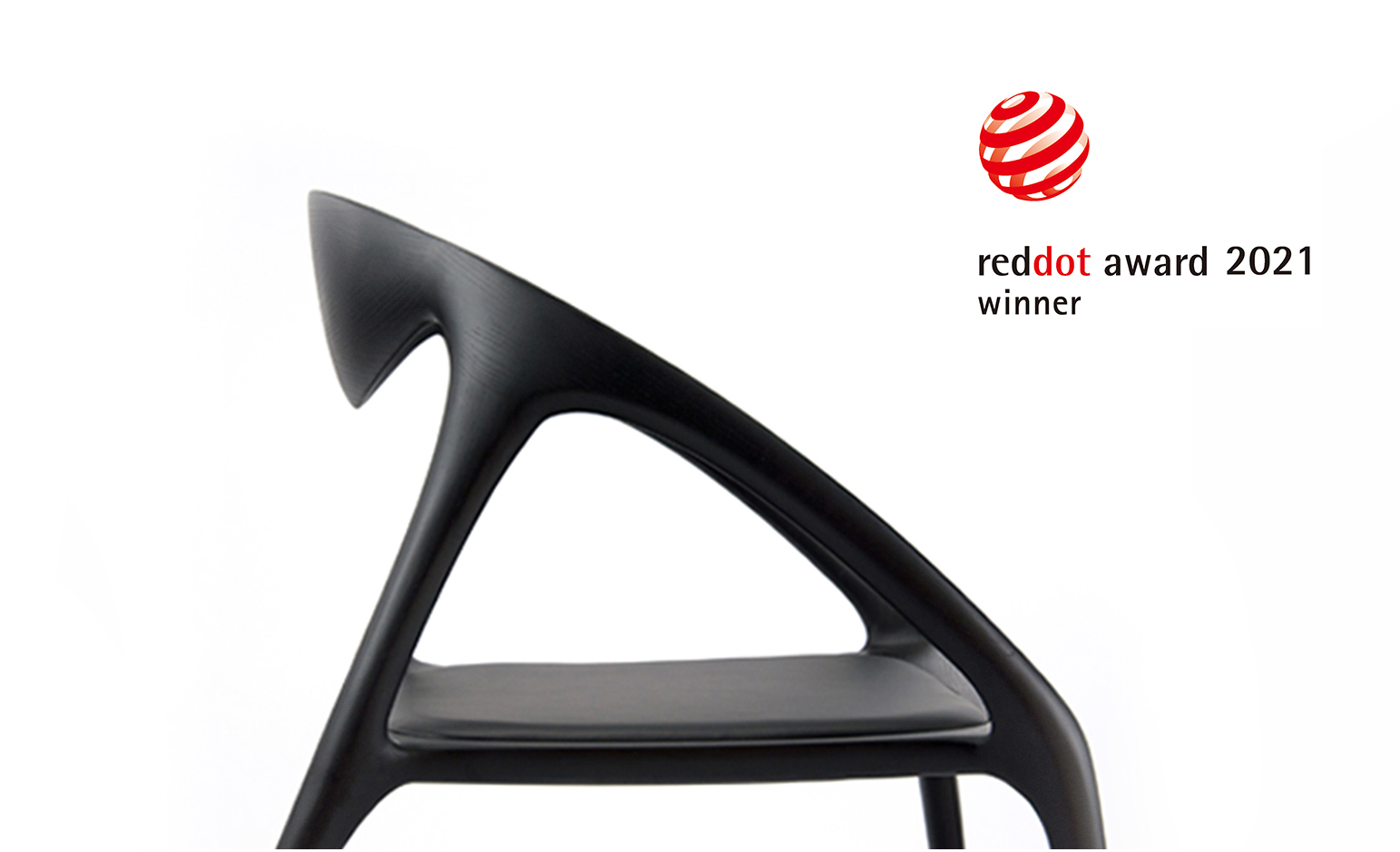 CNC milling machine，round-backed armchair，Modern technology，Traditional classics，