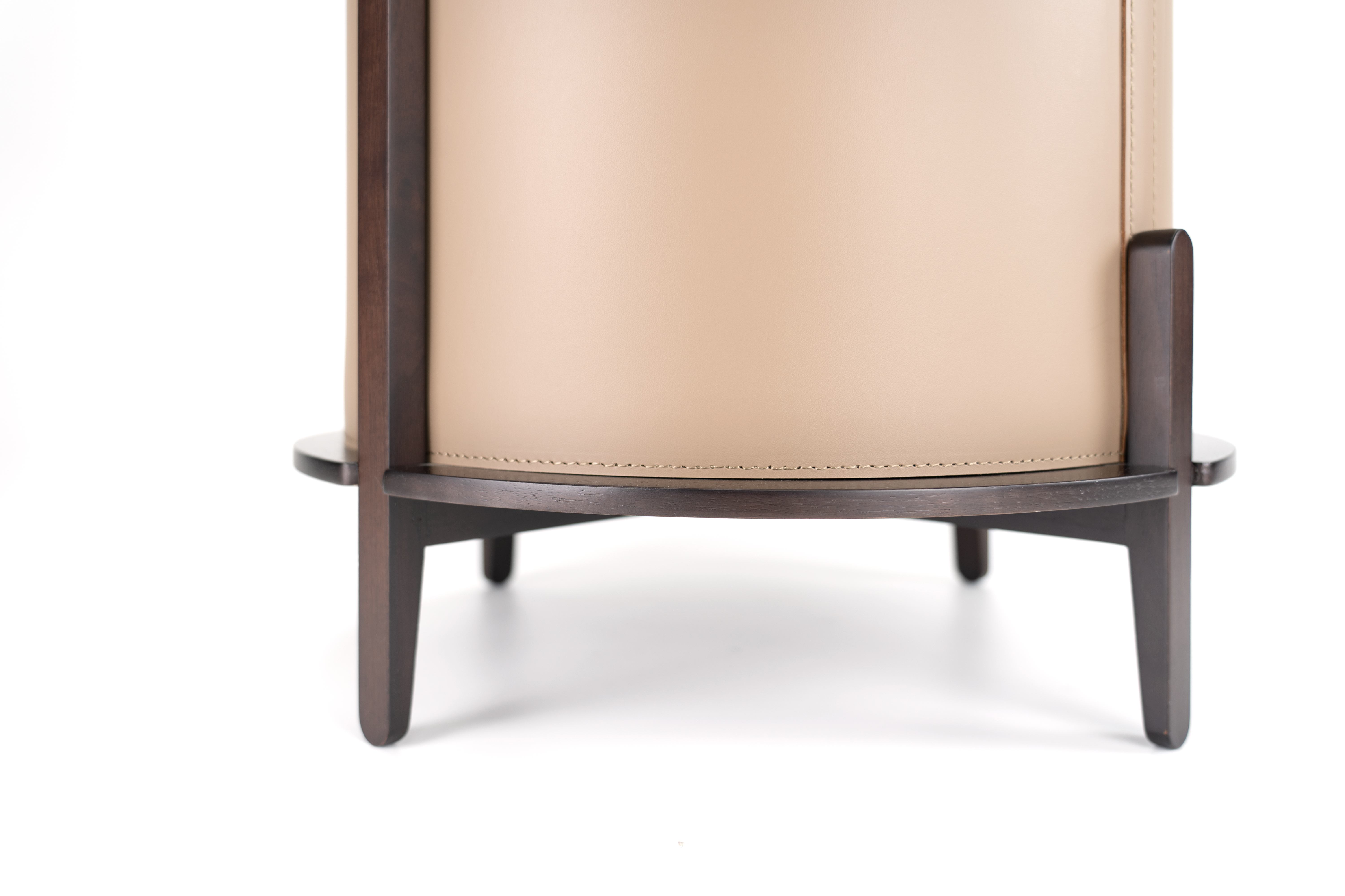 Clothes basket，Receive，Saddle skin，solid wood，