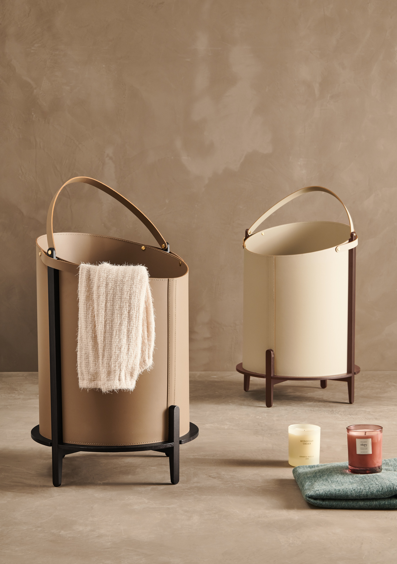 Clothes basket，Receive，Saddle skin，solid wood，