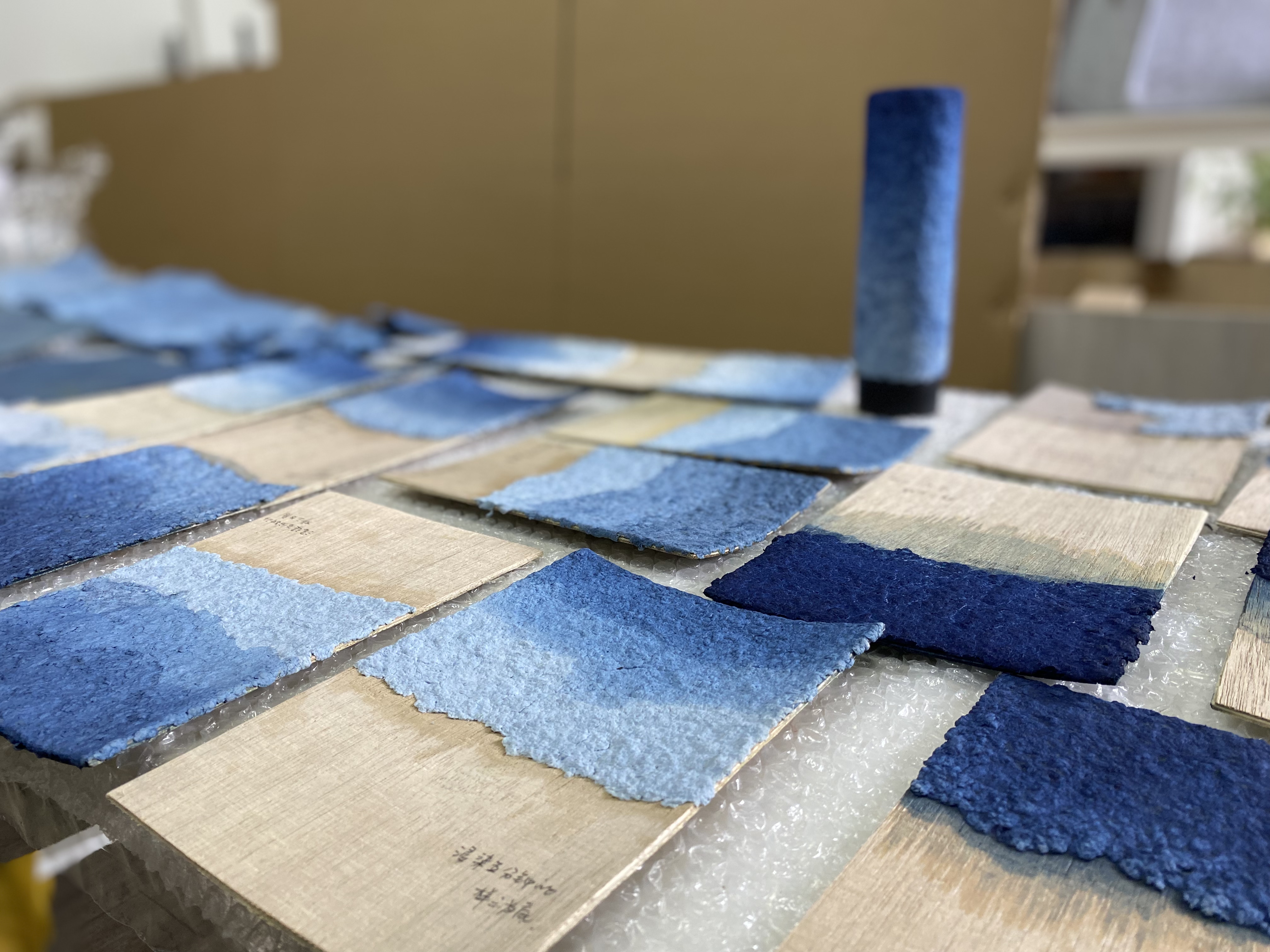 pulp，Traditional craft，Bluegrass，Blue dye，Plant dye，Environmental protection materials，