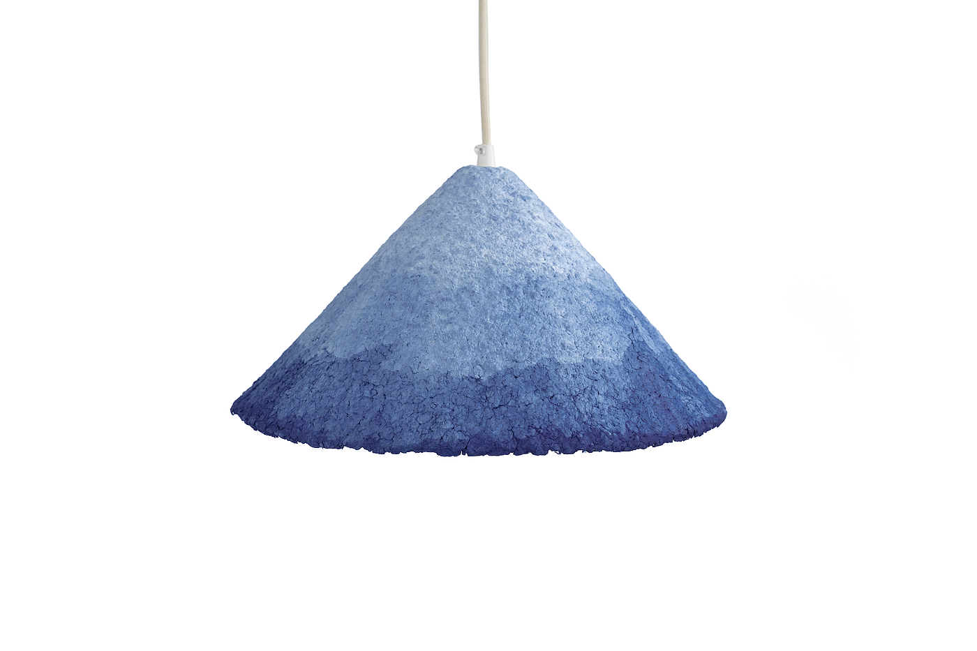lamps and lanterns，Blue dye，Plant dye，Bluegrass，Traditional craft，Gradual change，Environmental protection materials，Cinnamon，
