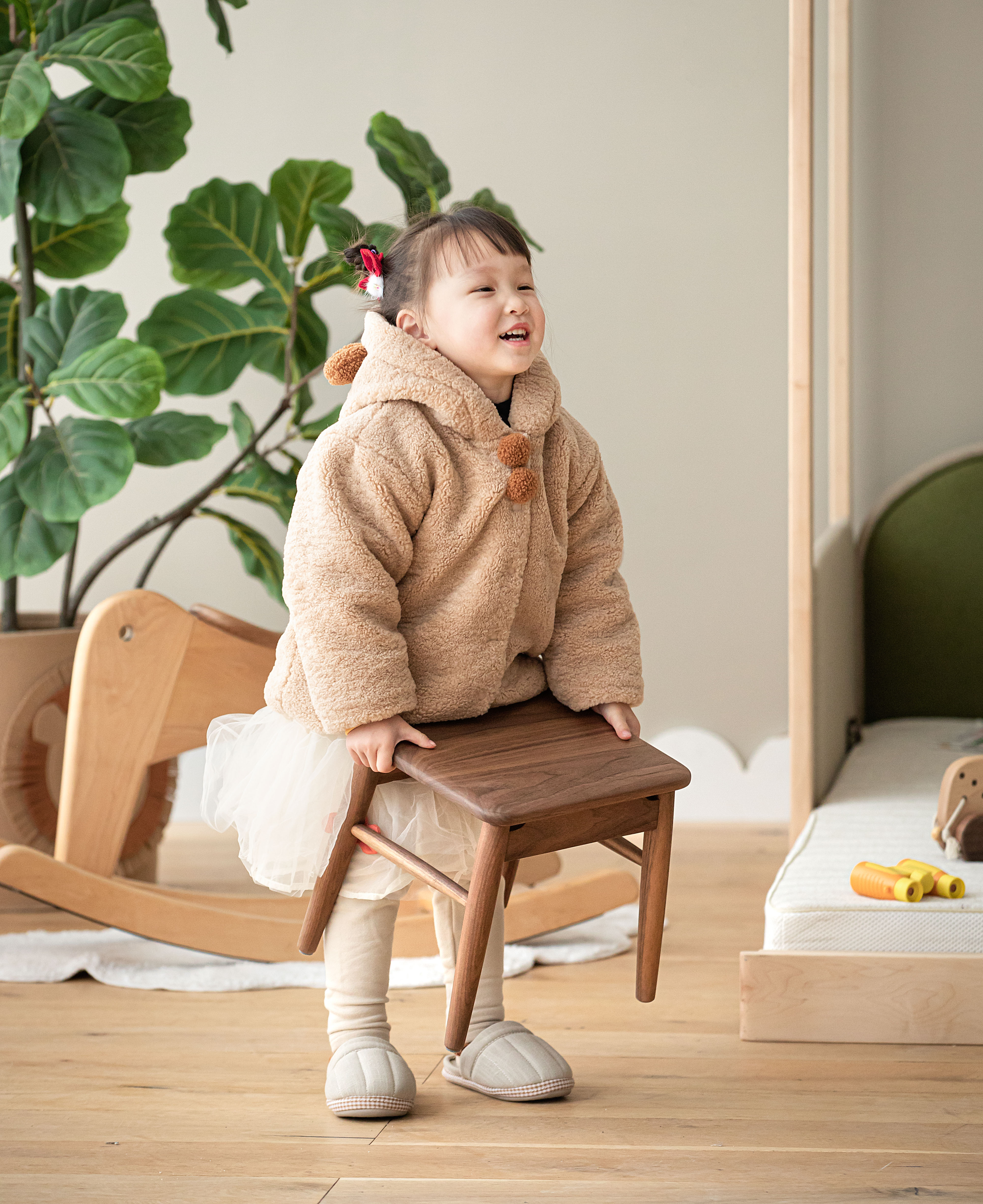 Solid wood furniture，furniture design ，product design，Peripheral design，