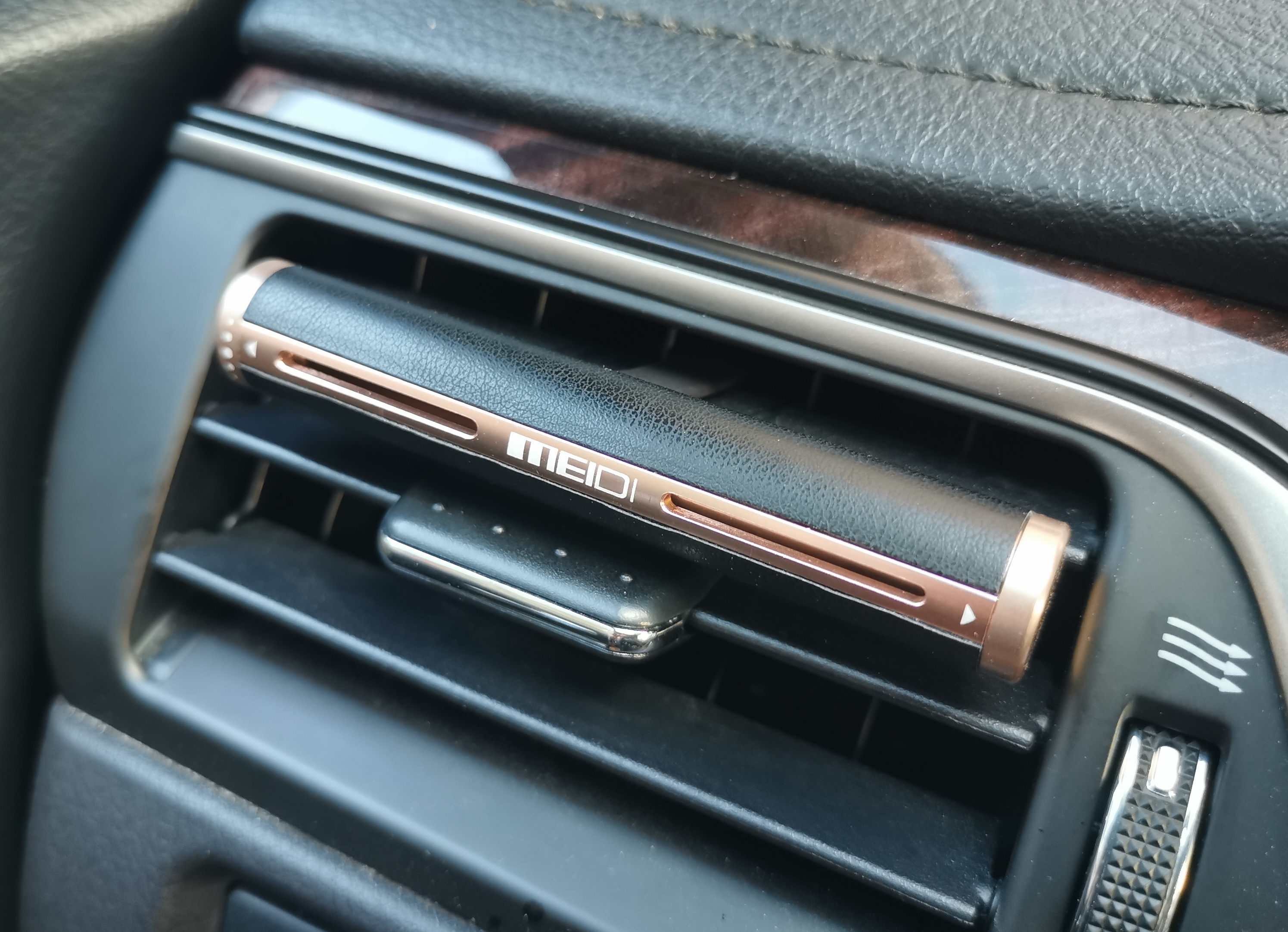 Aromatherapy，automobile，Air outlet，