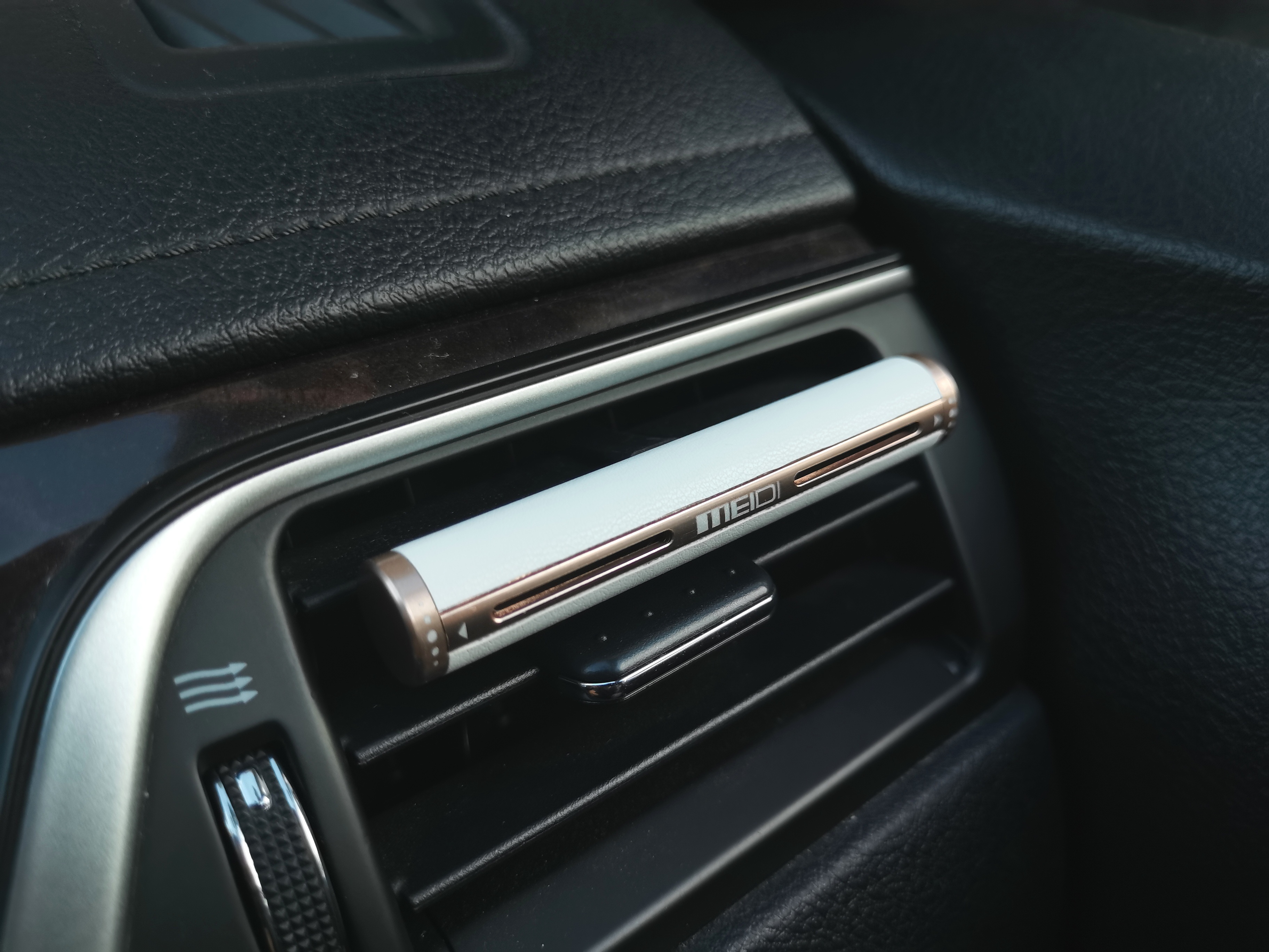 Aromatherapy，automobile，Air outlet，