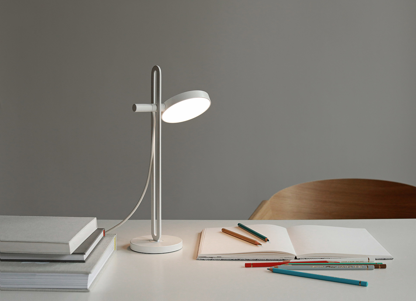 lamps and lanterns，Gesture control，Desk lamp，steel，aluminium，