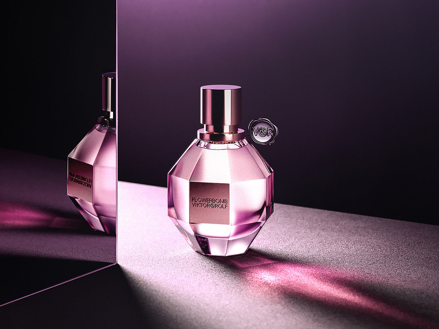 Perfume，cgi，Flowerbomb，