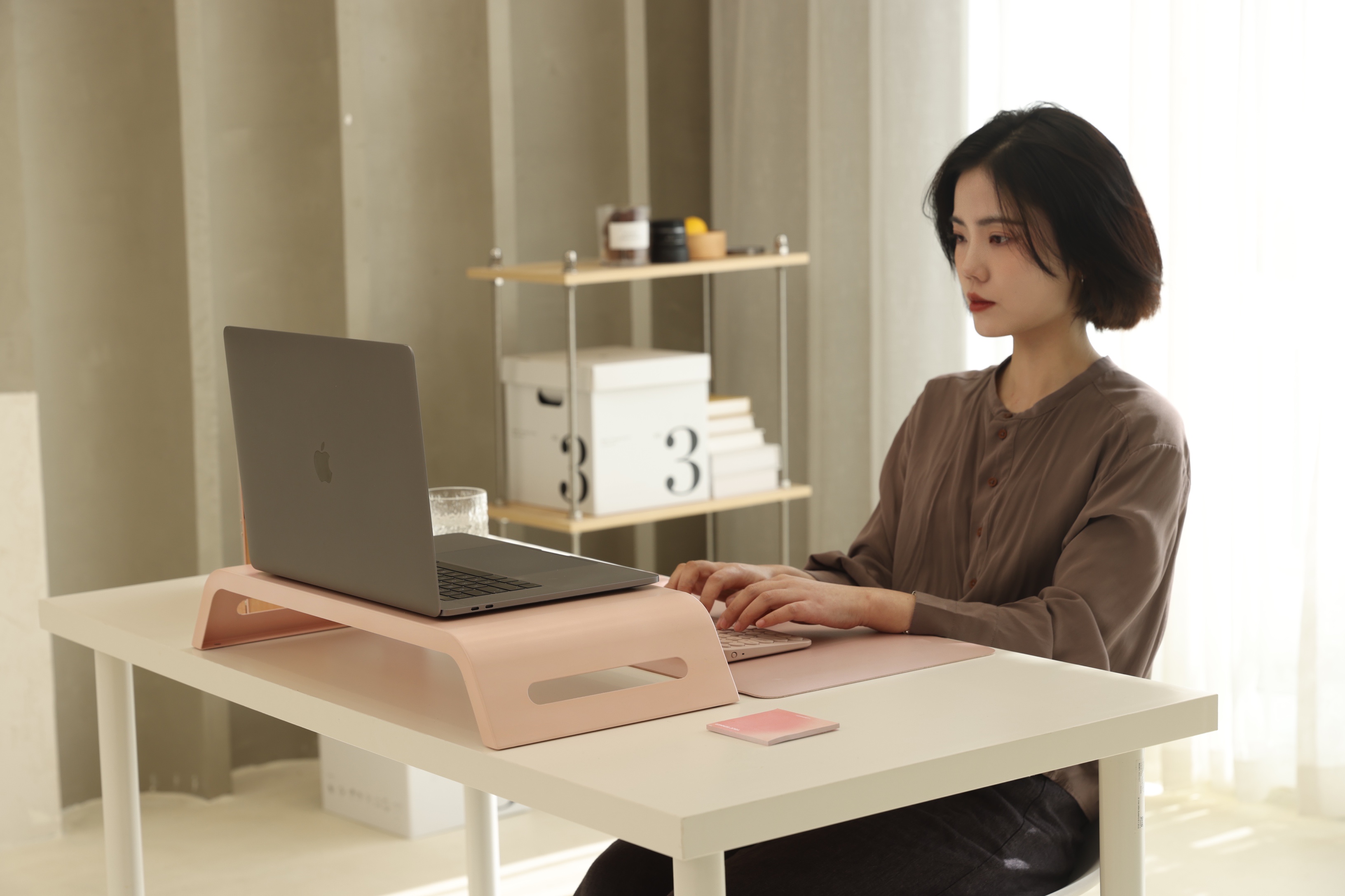 Booster，Storage rack，