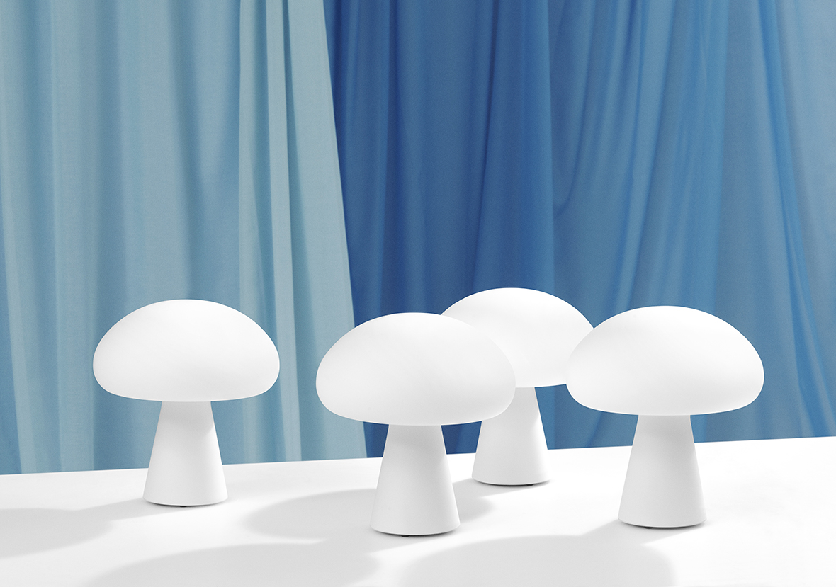 lamp，Mushroom，outdoors，white，Simplicity，