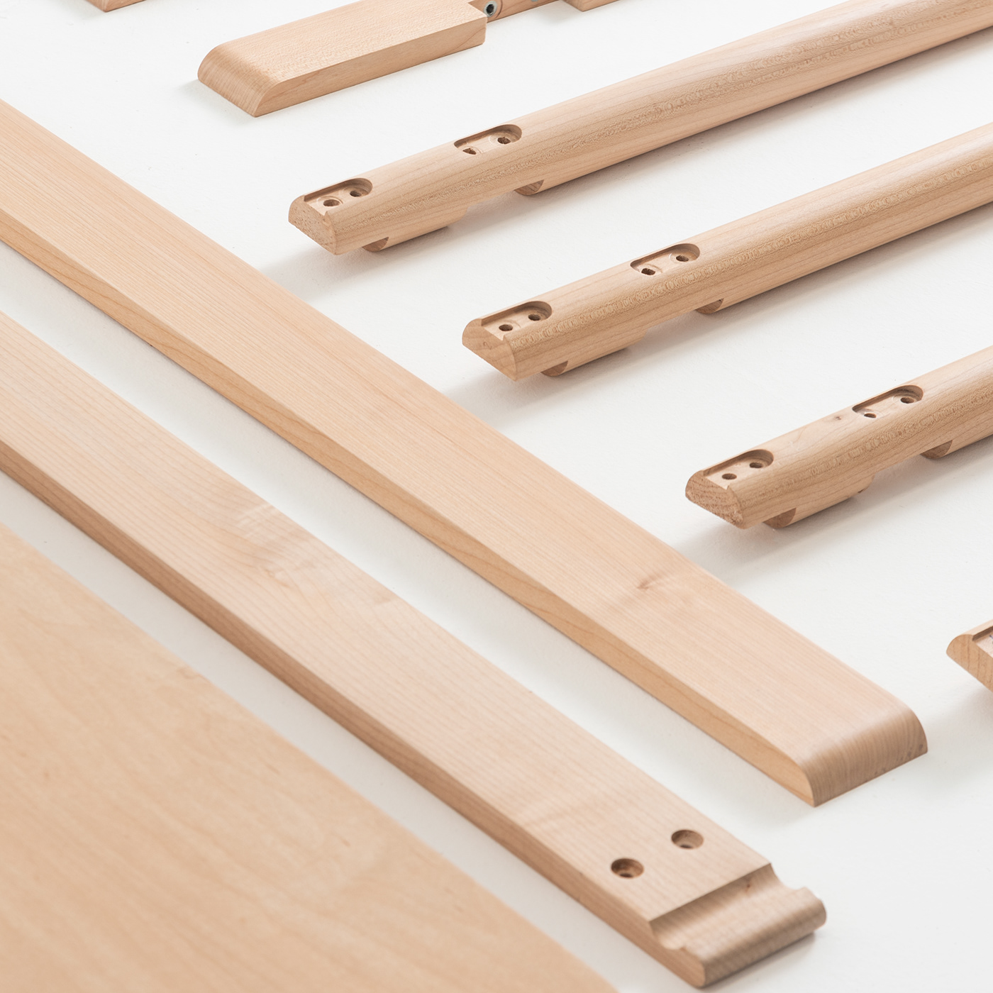 desk，to work in an office，Function table，