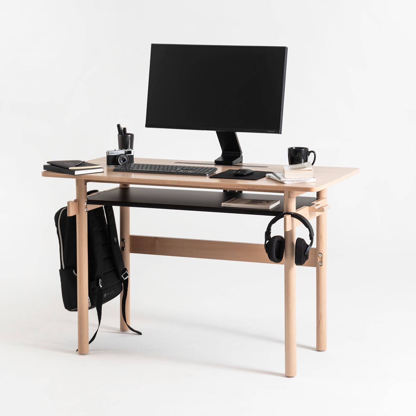 desk，to work in an office，Function table，