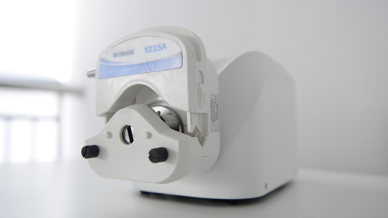 product design，Appearance design，modeling，Render，Peristaltic pump，Rhinoceros modeling，Laboratory instruments，keyshot，