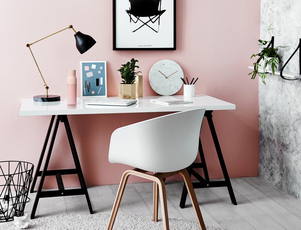 the Quartz，Water bottle，charge，disinfect，