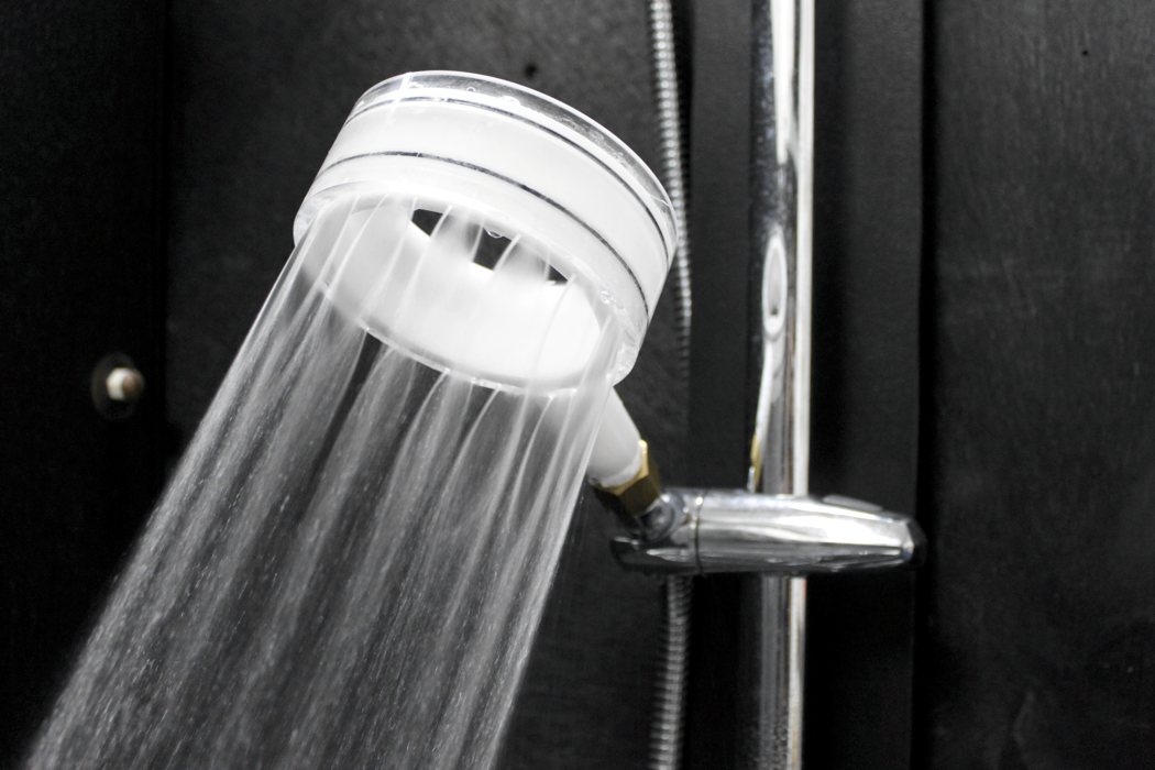 Shower，shower，Street，