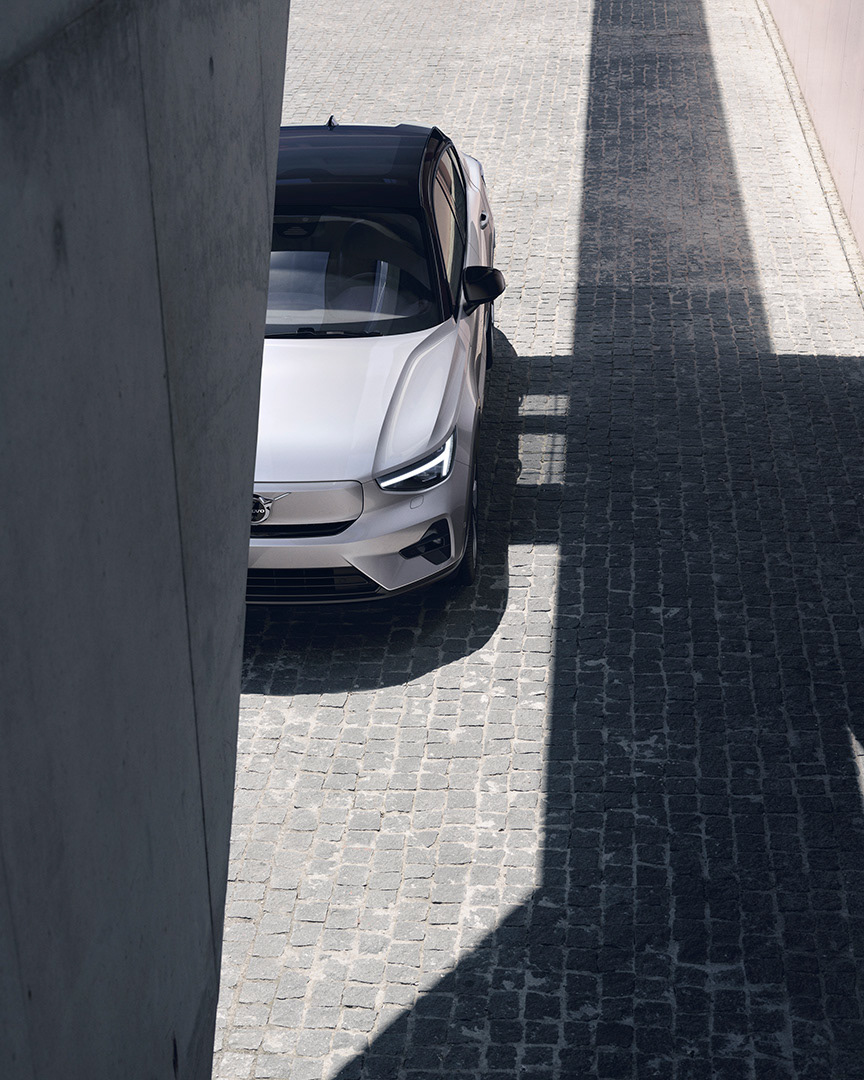 automobile，electric vehicle，