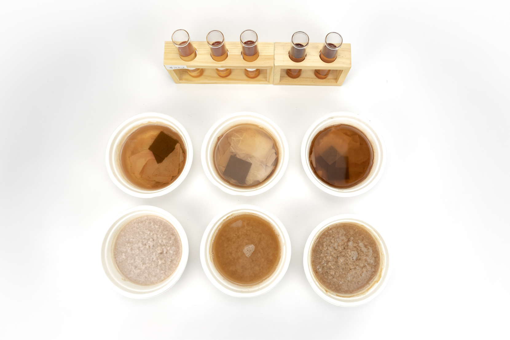 pulp，Traditional craft，Plant dye，Cinnamon，Environmental protection materials，Gradual change，