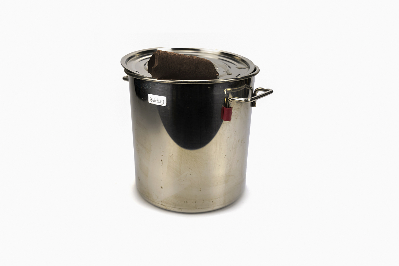 pulp，Traditional craft，Plant dye，Cinnamon，Environmental protection materials，Gradual change，