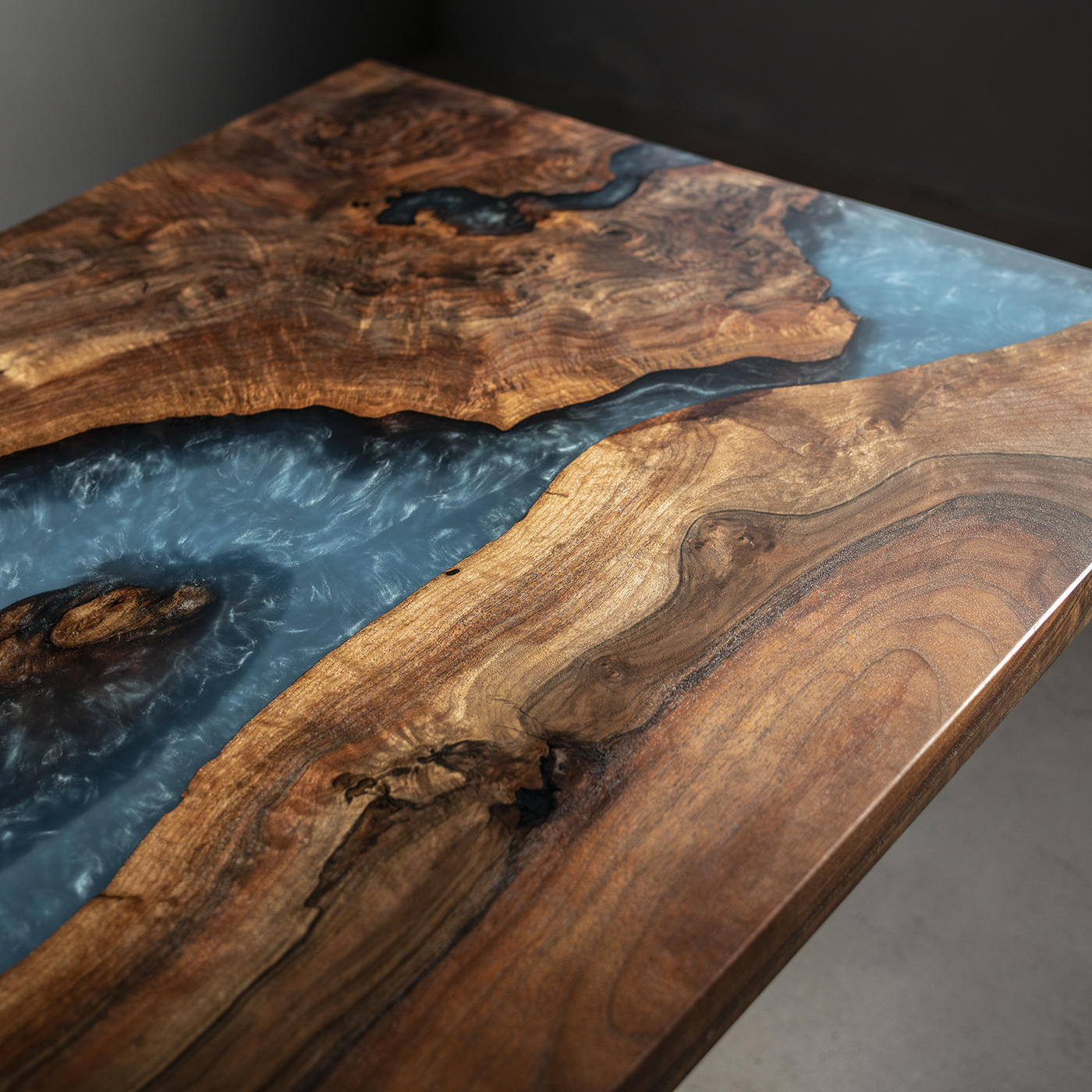 Resin art，Walnut table，River table，