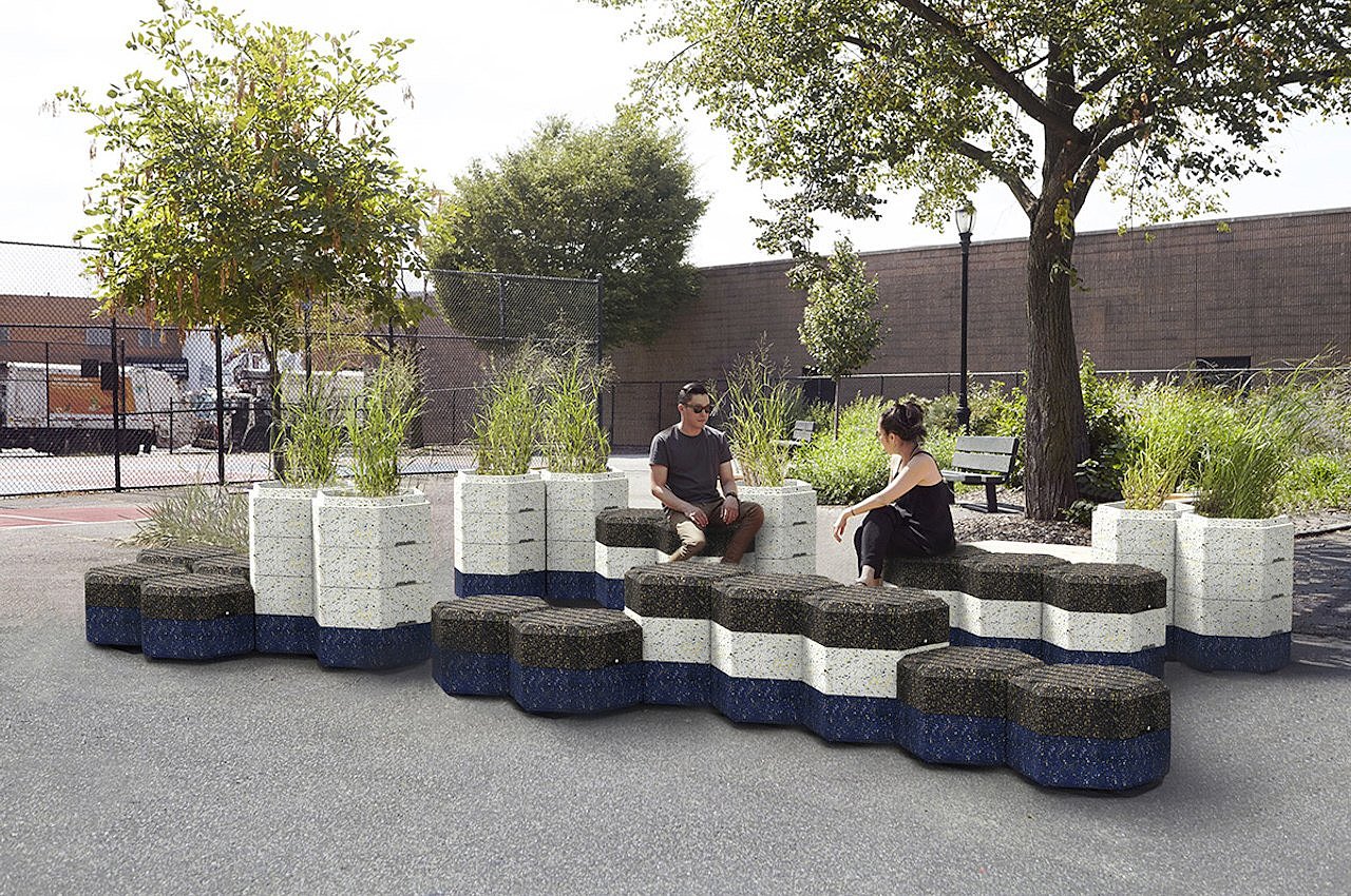 environment protection，Plastic waste，stool，Flowerpot，