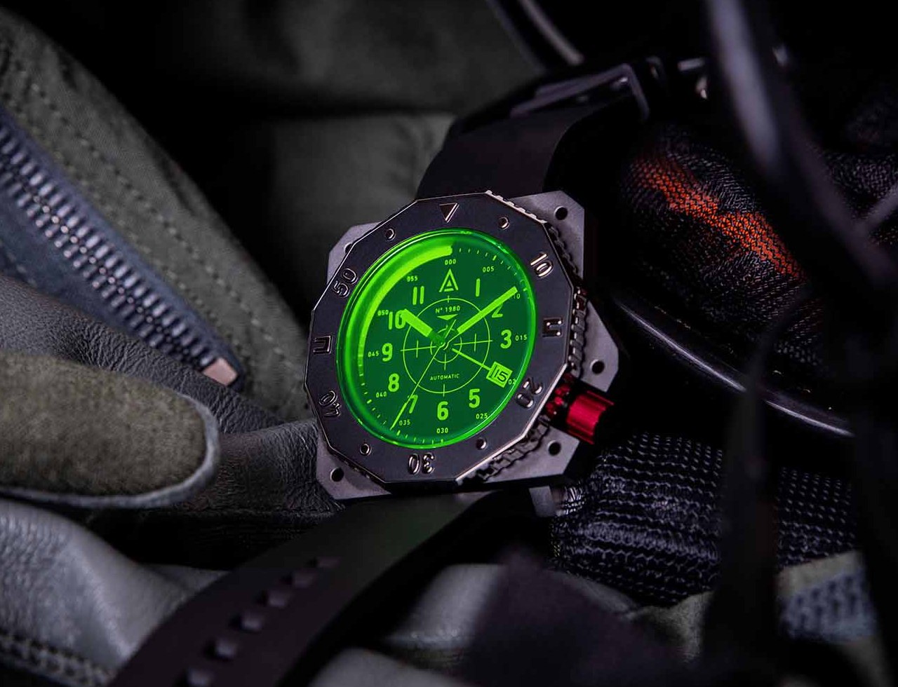 Wrist watch，watch，clock dial，