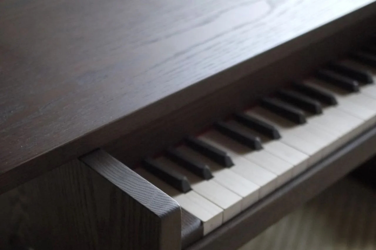 piano，furniture，Japan，Table，Musical Instruments，