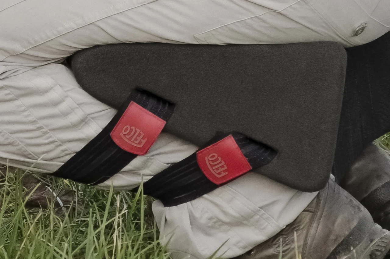 Wearable ，chair，WEARABLE SEATING，