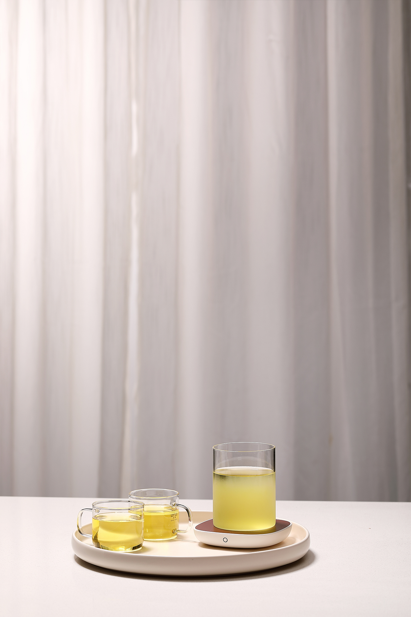 white，Minimalist，warm，affinity，