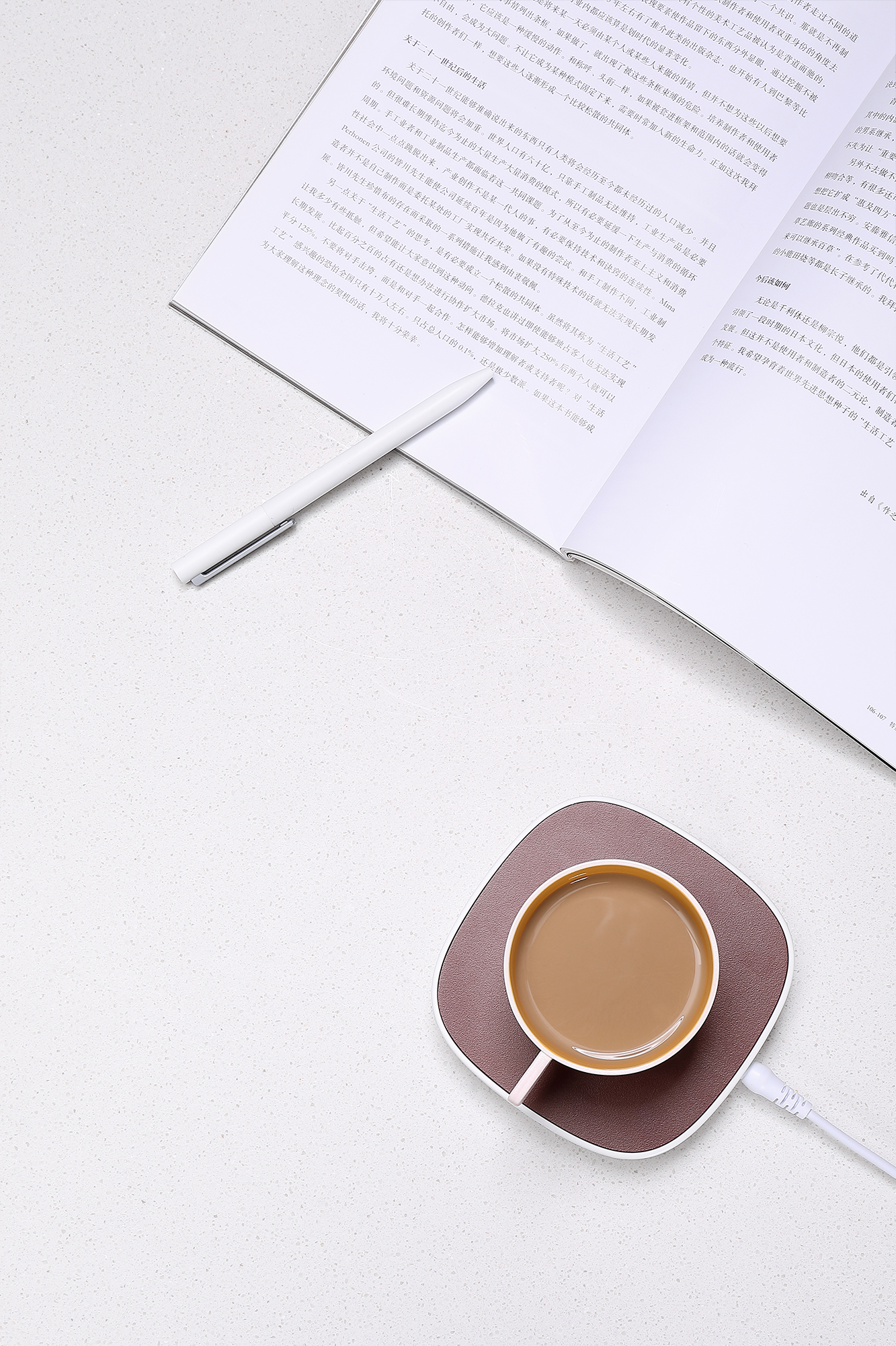 white，Minimalist，warm，affinity，