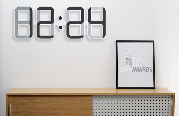 GoodDesignAward，EInk，clocks and watches，1 meter long and 4 mm THIN，