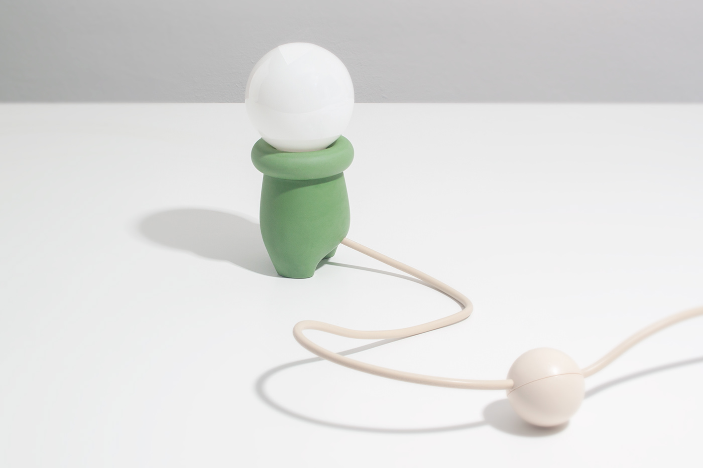 jeongchun Lee，Astronaut lamp，jesmonite，Space Man Lamp，