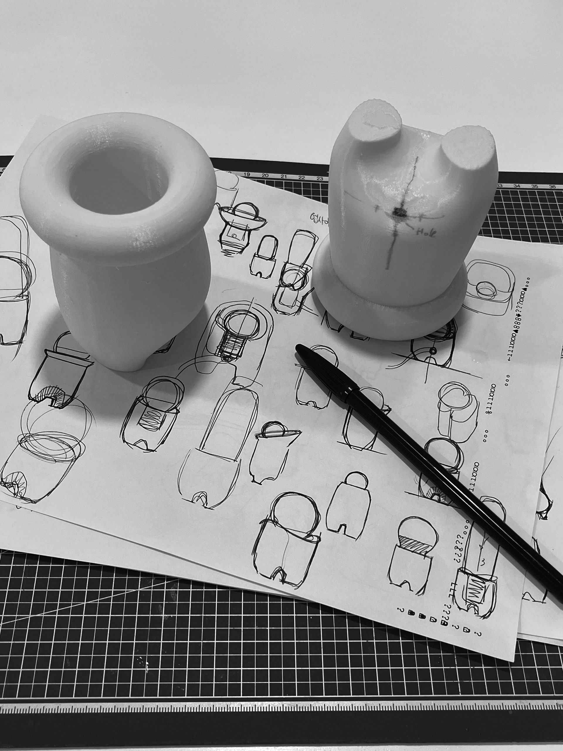 jeongchun Lee，Astronaut lamp，jesmonite，Space Man Lamp，