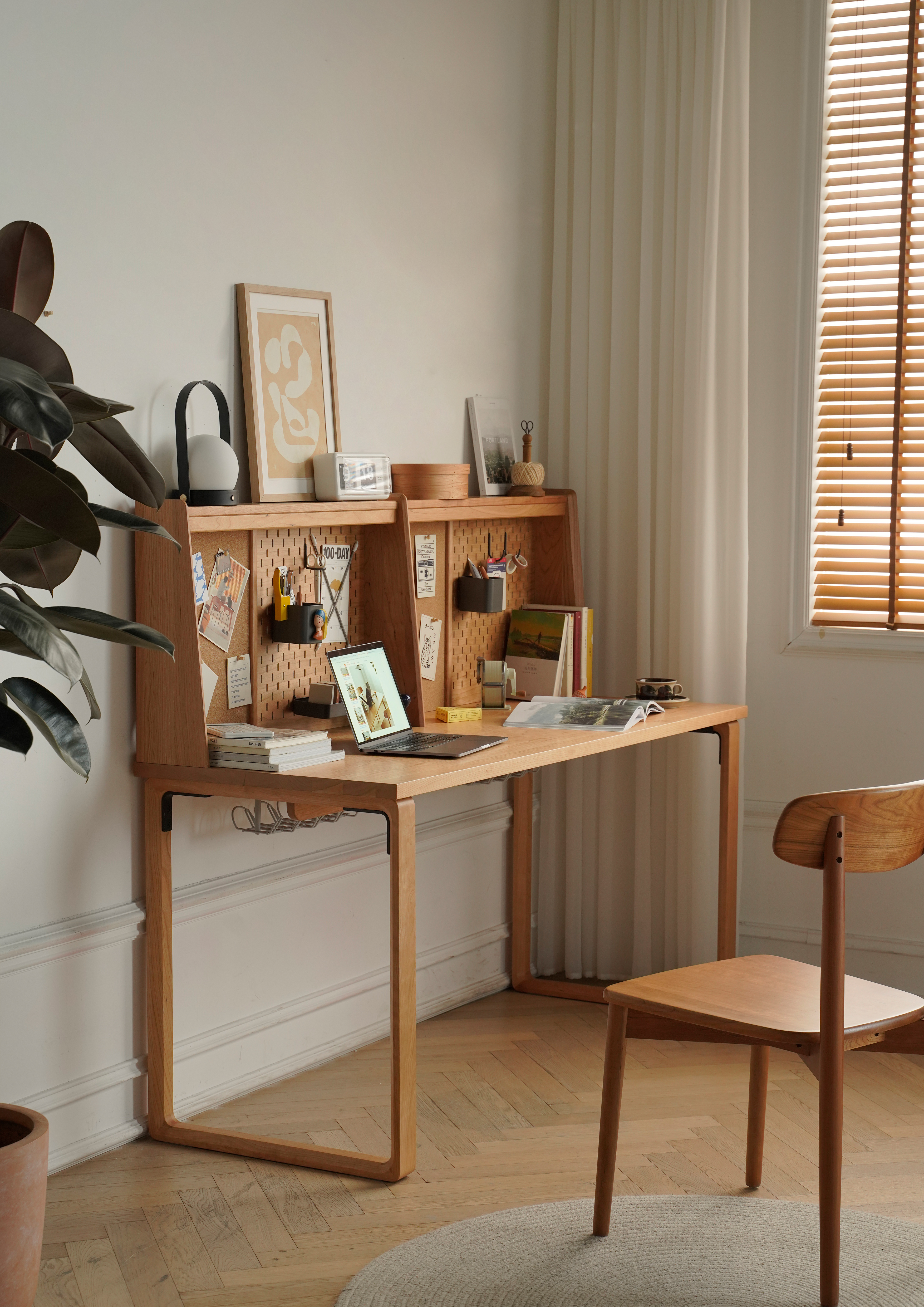 desk，Solid wood desk，furniture design ，Study furniture ，Study，product design，industrial design，Interior design，