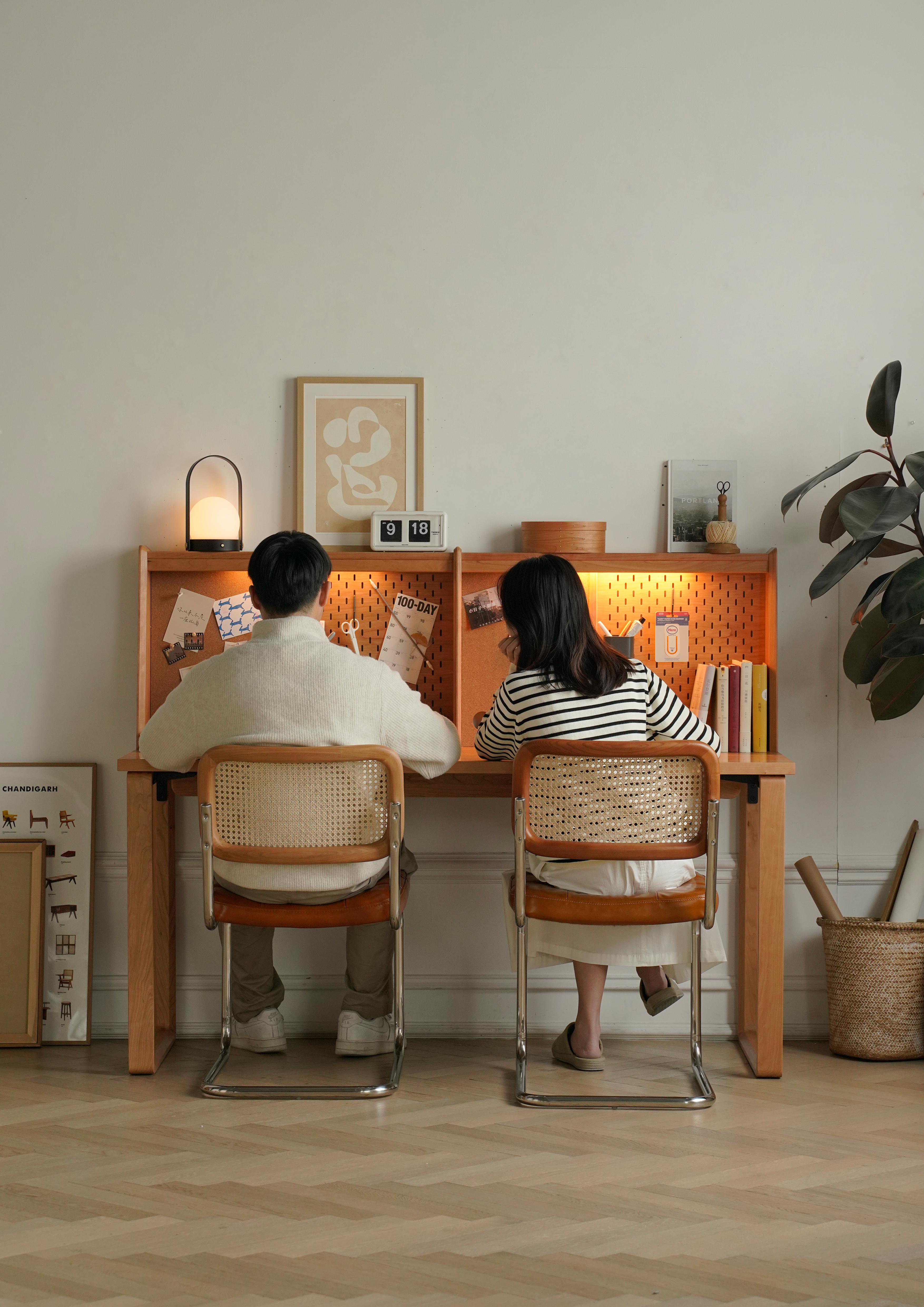 desk，Solid wood desk，furniture design ，Study furniture ，Study，product design，industrial design，Interior design，