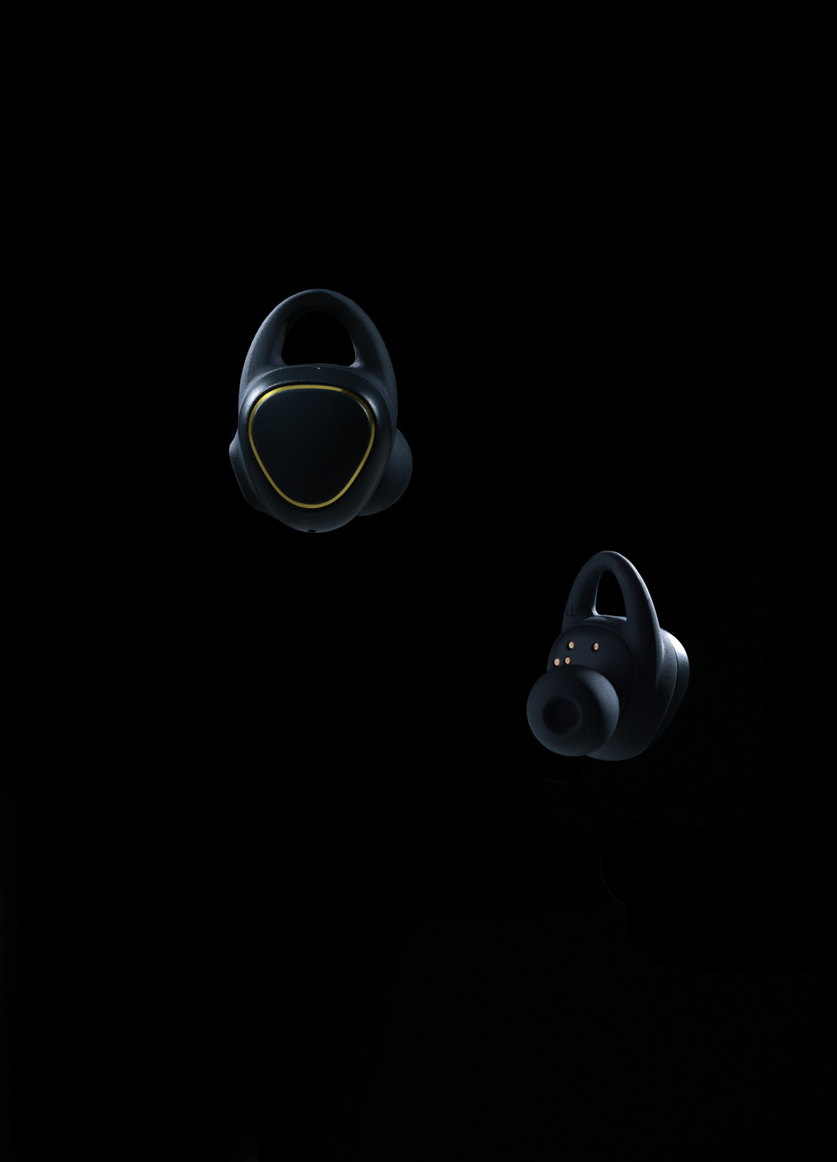 Samsung，headset，black，Picture rendering，samsung，IconX Gear，Storable，wireless，Light movement，Light and shadow，