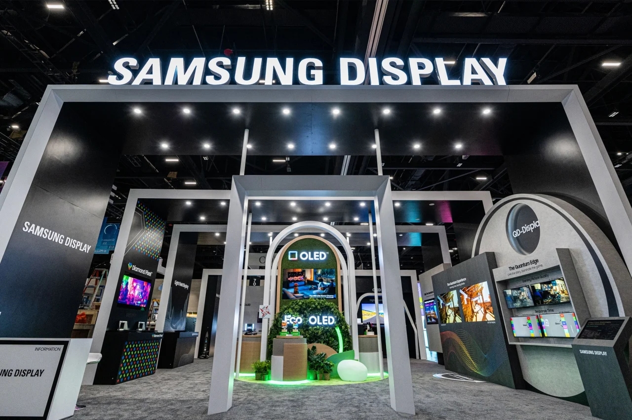 monitor，Samsung，Foldable，product design，Foldable screen，Samsung mobile phone，tablet PC，electronic product，