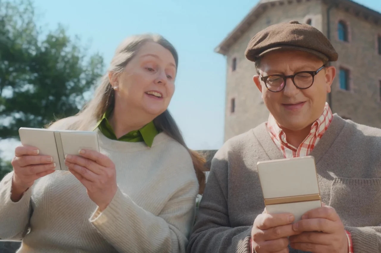 monitor，Samsung，Foldable，product design，Foldable screen，Samsung mobile phone，tablet PC，electronic product，