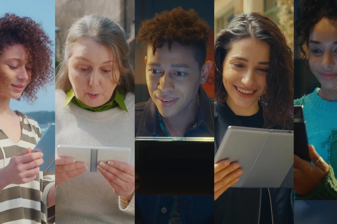 monitor，Samsung，Foldable，product design，Foldable screen，Samsung mobile phone，tablet PC，electronic product，