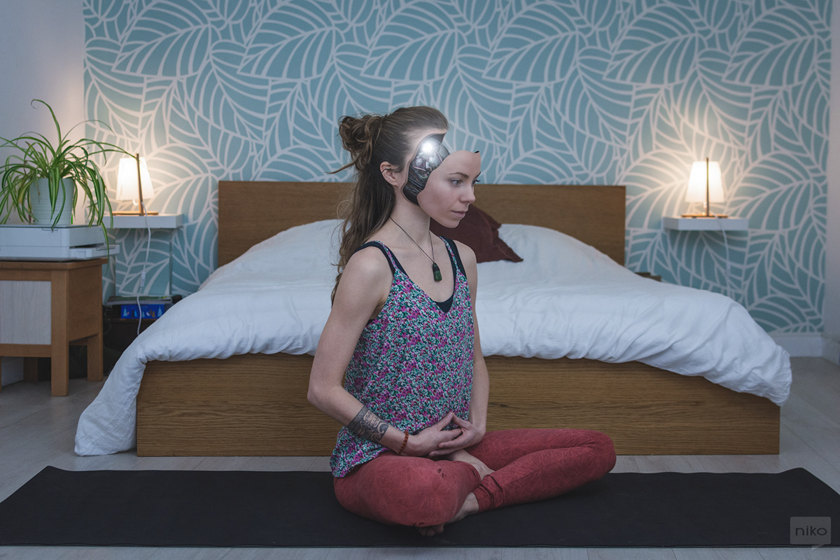 robot，yoga，imitate，meditation，Spirituality，Creative design，ps，The Robot Next Door，