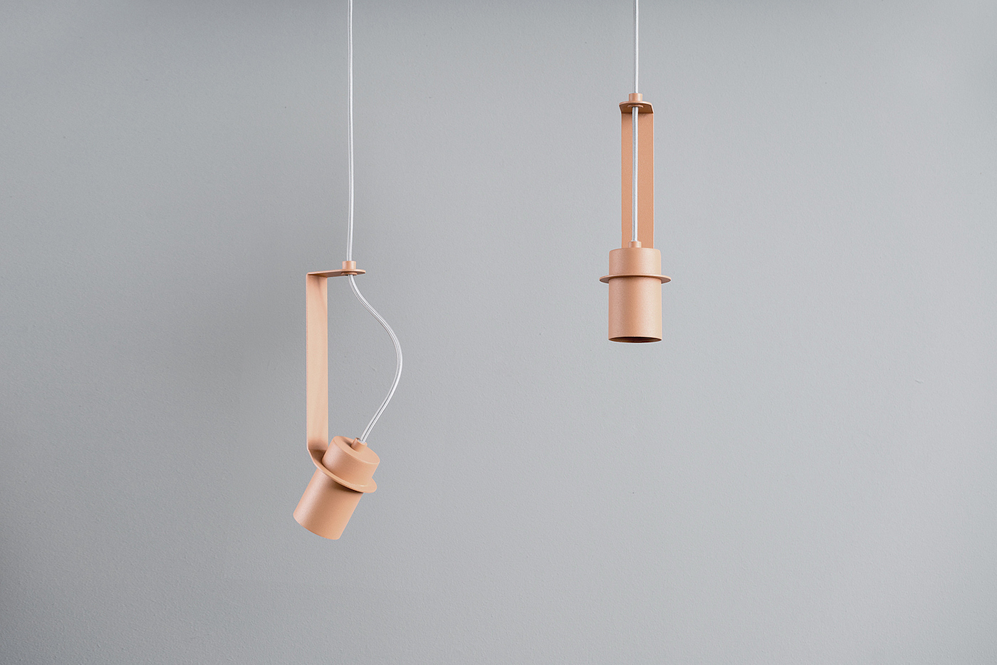 lamps and lanterns，Industrial wind，Minimalist，a chandelier，Solid color，