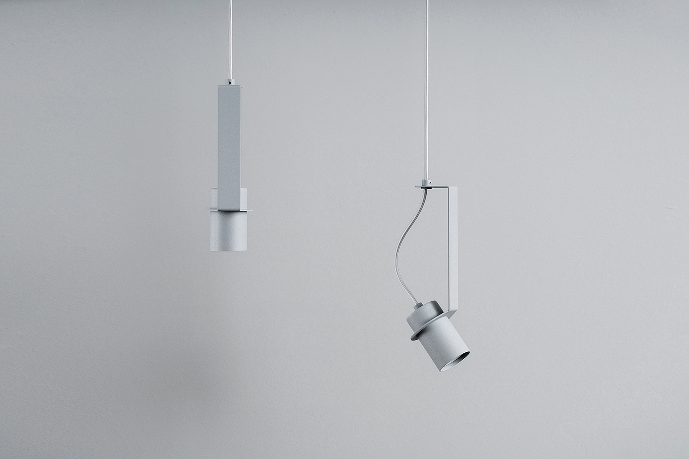 lamps and lanterns，Industrial wind，Minimalist，a chandelier，Solid color，