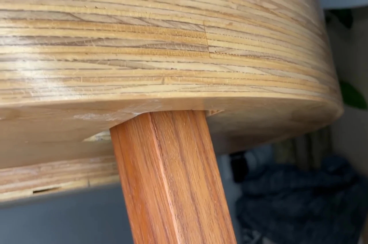 Side table，ornament，train，Hidden，