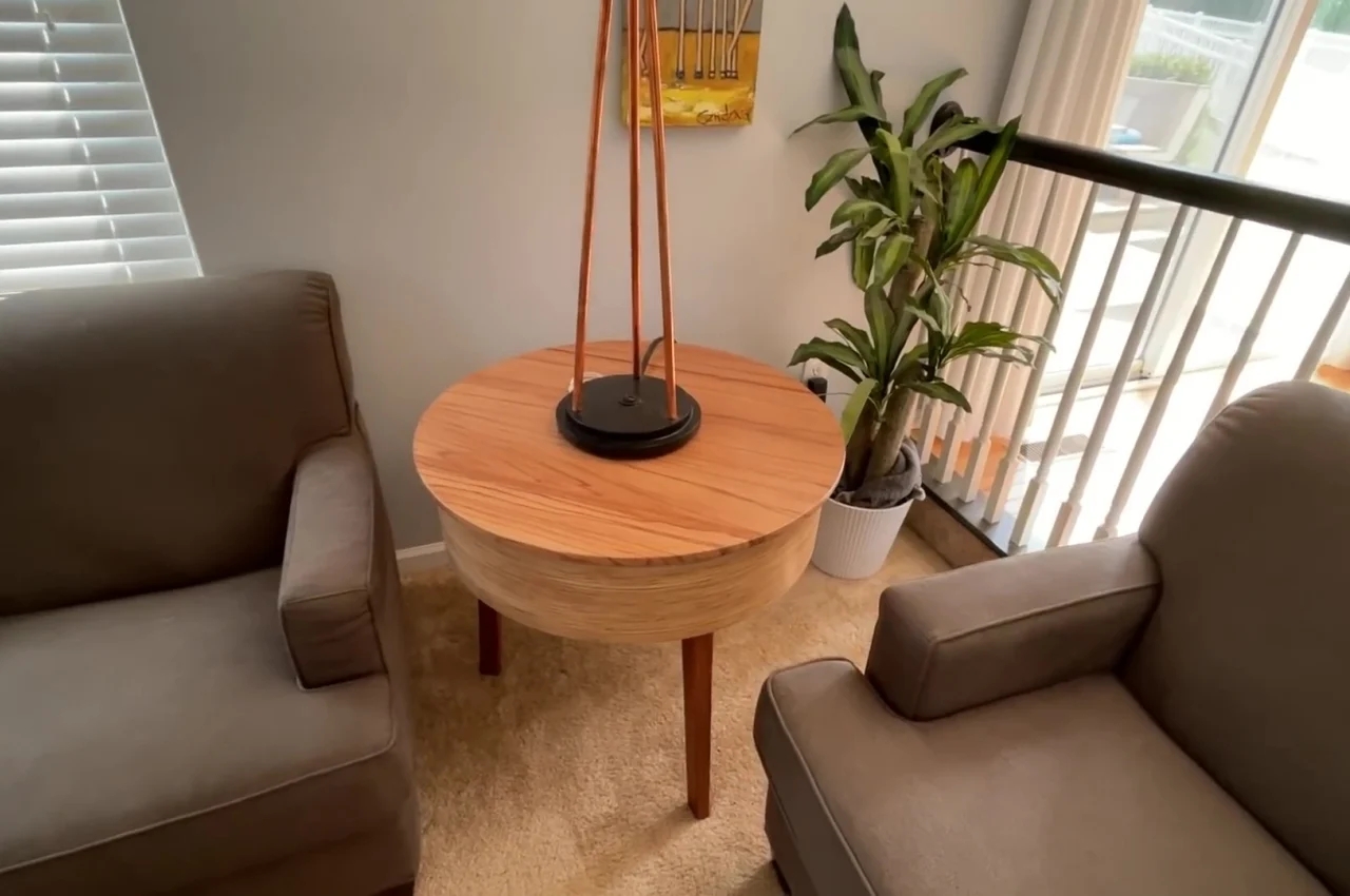 Side table，ornament，train，Hidden，