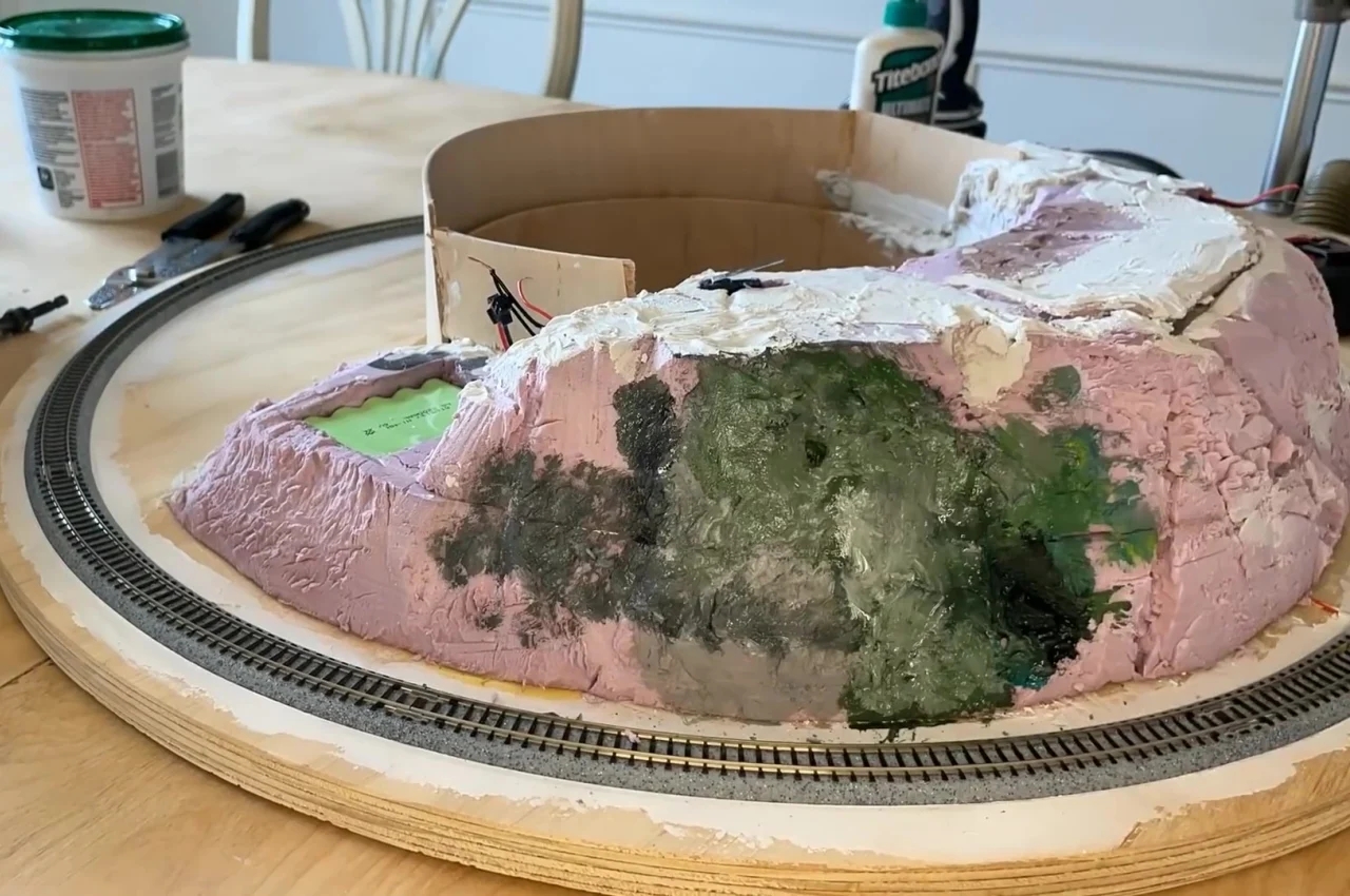 Side table，ornament，train，Hidden，