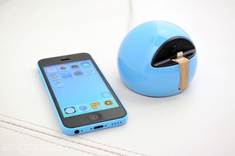 iPhone 5C，Docking station，Digital，product design，industrial design，