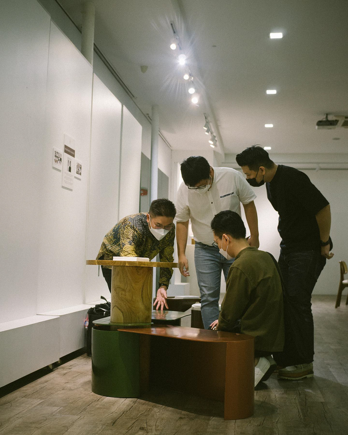 I .T.S.T，furniture，Table，chair，